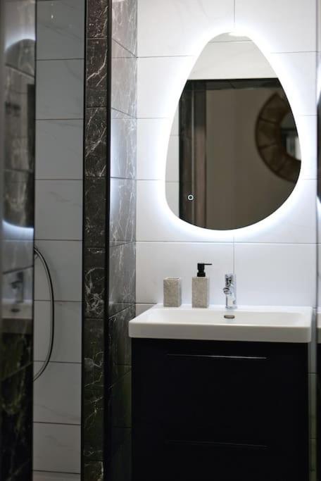 Le Cocon Capestanais Apartment Capestang Bagian luar foto